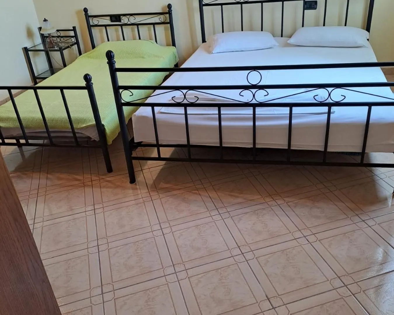 Guest house Janis Castle Apartment Himare